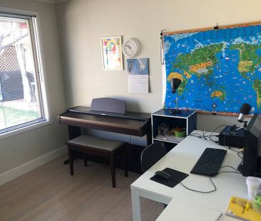 7 Medwin Place, Quakers Hill NSW 2763 - House For Rent | Domain - Photo 6