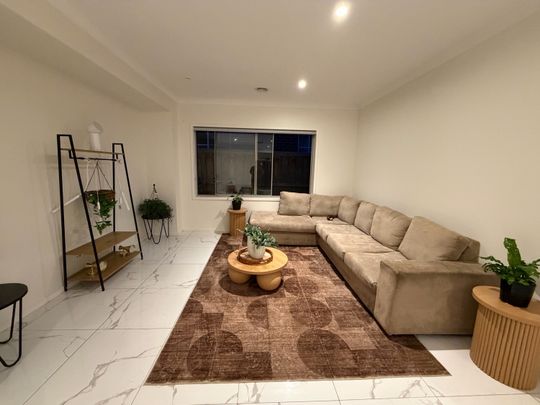 Wyndham Vale - Photo 1