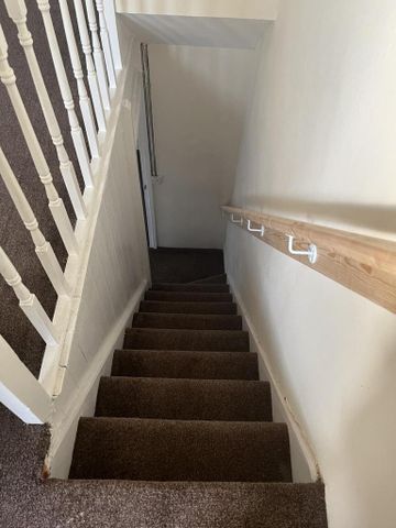 3 bedroom terraced house to rent - Photo 3