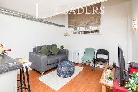 1 bedroom flat to rent - Photo 3