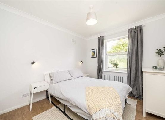 1 Bed Flat, Parkfield Road, SE14 - Photo 1