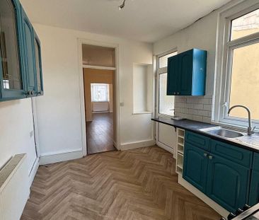 3 bedroom terraced house to rent - Photo 6
