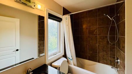 For Lease - 4182 Fuller Crescent, Burlington, Ontario - Photo 2