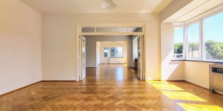 Appartement te huur in Etterbeek voor € 3.500 met 4 slaapkamers - Photo 5