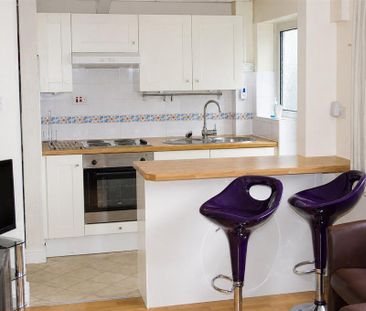 5 bedroom house to rent - Photo 1