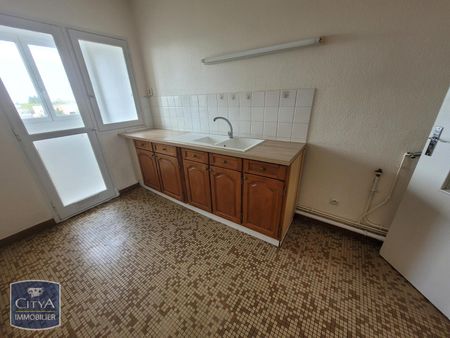 Location Appartement 3 pièces 75m² BLOIS 41000 - Photo 3