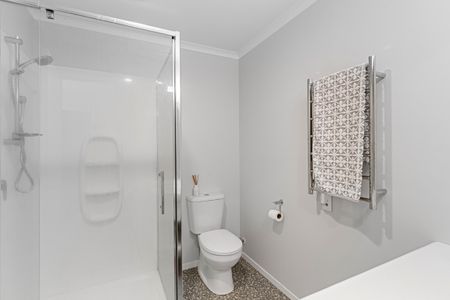 Welcome to the epitome of modern townhouse living! - Photo 5