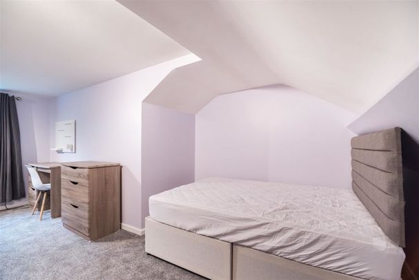 St. Annes Drive, Headingley, LS4 2RZ - Photo 1