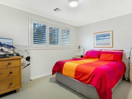 Spacious Family Home! - Photo 5