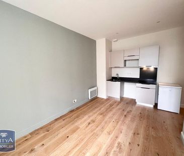 Location Appartement 2 pièces 39m² FONTENAY LE COMTE 85200 - Photo 3