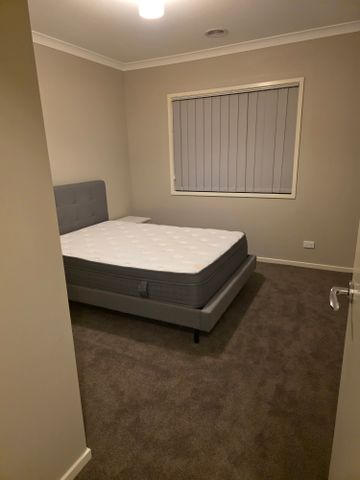 Wright - Photo 2
