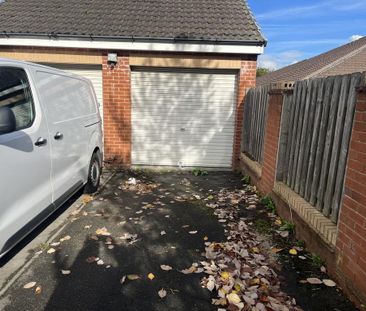 3 bedroom semi-detached house to rent - Photo 6