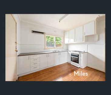 PRIVATE & PEACEFUL IN A GREAT BIG GARDEN SETTING - Photo 4