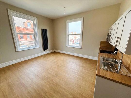1 bedroom flat to rent - Photo 1