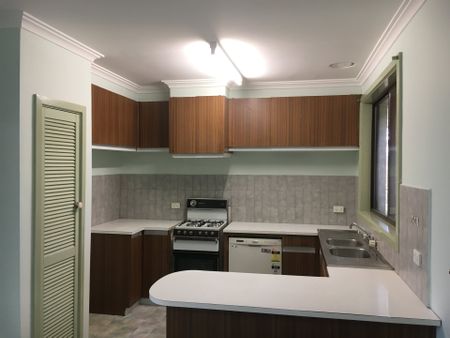 142 Hull Road, Croydon - Photo 4