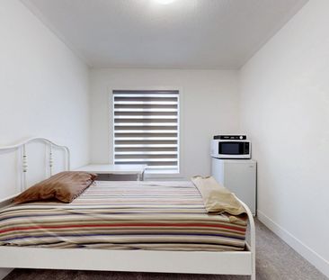 For Lease - 7 Elkington Crescent Unit# Upper, Whitby, Ontario - Photo 6