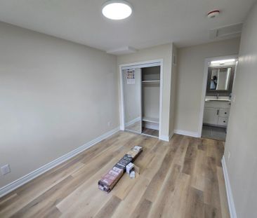 For Lease - 16 Brownridge Court Unit# Main Fl, Brampton, Ontario - Photo 3
