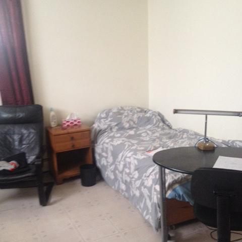 Chambre à louer pour étudiant-e seulement - Photo 1