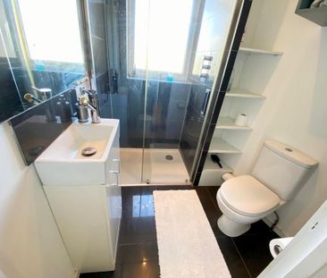 3 bedroom semi-detached house to rent - Photo 4