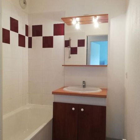 Location Appartement 2 pièces Meublé 35m² AIRE SUR L ADOUR 40800 - Photo 4