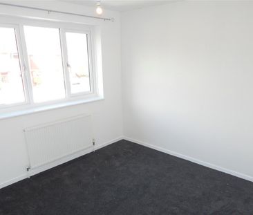 Dovecote Road, Bromsgrove - Photo 5