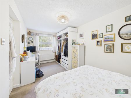 Maidenbower - Photo 4