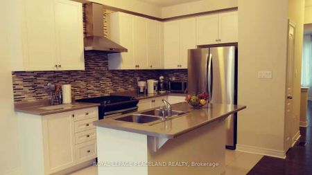 For Lease - 46 Jake Smith Way, Whitchurch-Stouffville, Ontario - Photo 2