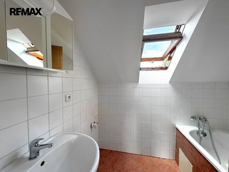Pronájem bytu 3+kk v osobním vlastnictví 62 m², Jesenice - Photo 5