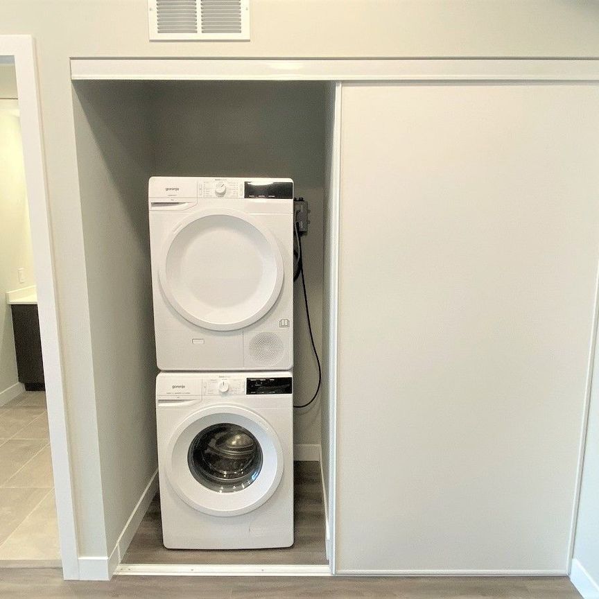 For Lease - 15 Queen Street Unit# 1813, Hamilton, Ontario - Photo 1