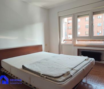 Piso de alquiler en Oviedo - Calle Rafael Altamira, Buenavista - Photo 4