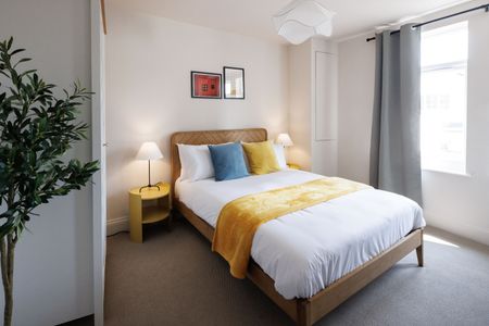 1 Bed Flat, Dean Lane, BS3 - Photo 3