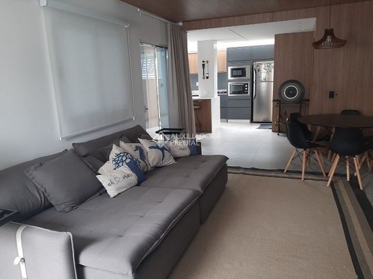 Casa com 3 quartos e 140m² para alugar em Lagoa da Conceição, Florianópolis. - Photo 1