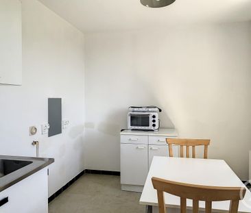Location Appartement 1 pièce 35m² TROYES 10000 - Photo 3