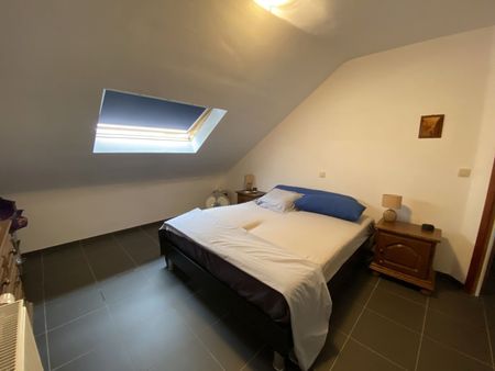 Woning met 3 slaapkamers, garage en tuin - Photo 4