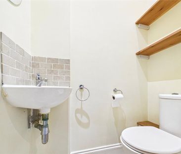 3 bedroom terraced house to rent - Photo 4