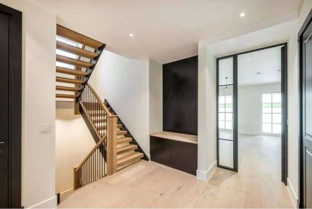 An exceptional contemporary home in a desirable Sevenoaks location. - Photo 5