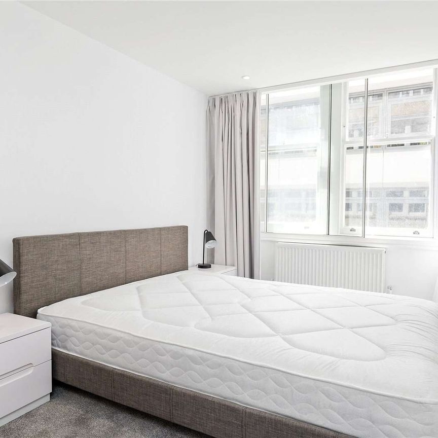 An exceptional one bedroom apartment set in a popular development. - Photo 1