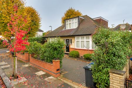 Fabulous Apartment for Rent in Acton, W3 - Photo 3