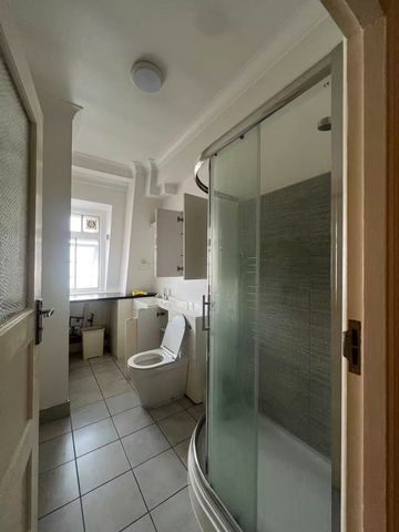 Studio Flat, Endsleigh Court, WC1H - Photo 5