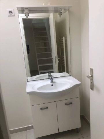 Beau studio avec coin nuit à Montesson - Photo 4