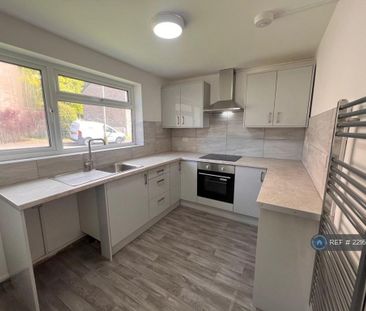 2 bedroom flat to rent - Photo 4
