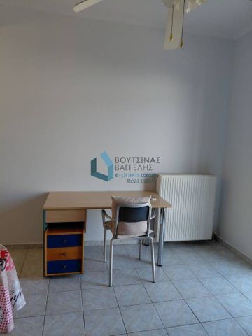 Studio/Γκαρσονιέρα για ενοικίαση Κέντρο (Ρίο) - Photo 4