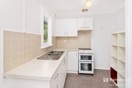 8 Holden Avenue, 2533, Kiama Nsw - Photo 3