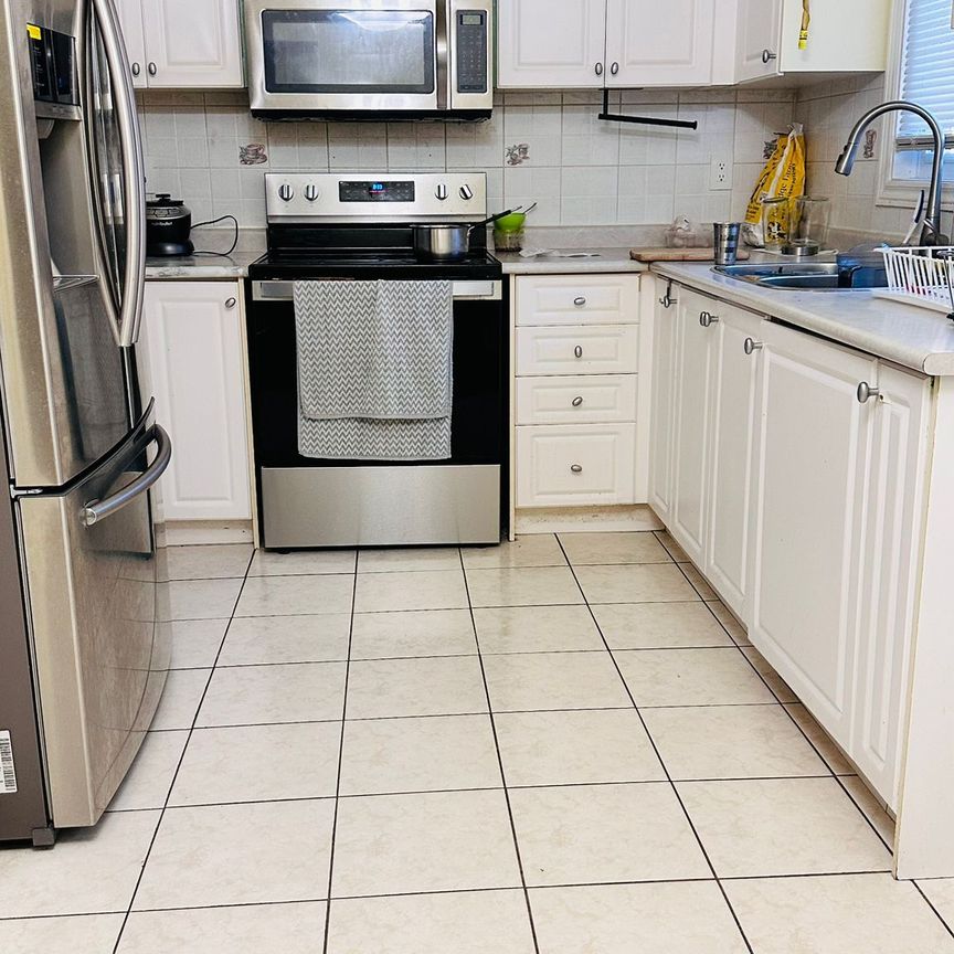 For Lease - 19 Flatlands Way, Brampton, Ontario - Photo 1