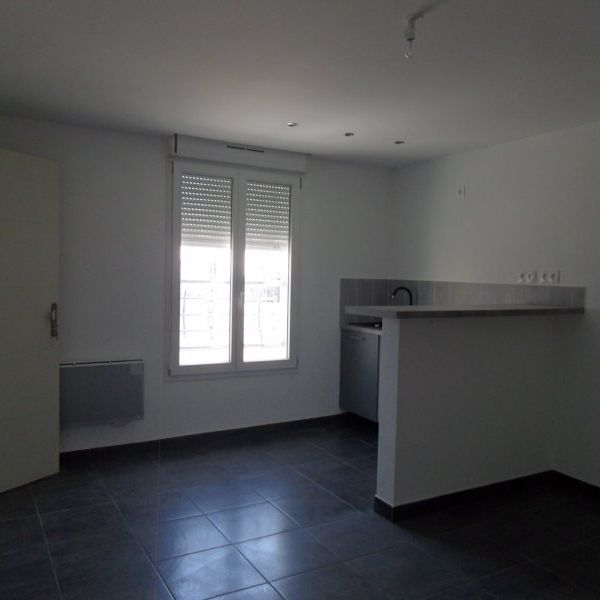 Location Appartement 2 pièces 30m² ST ANDRE LES VERGERS 10120 - Photo 1