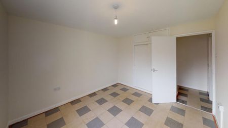 1 bedroom ground floor flat to rent - Photo 3
