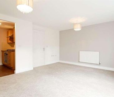 Frampton Close, Fishbourne, PO19 - Photo 1