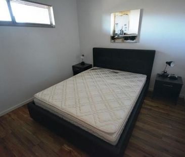 EXECUTiVE LiViNG AT iTS FiNEST - Furnished 1x1 - Photo 3