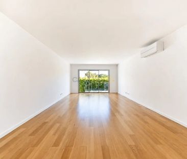 House T4 in Oeiras e São Julião da Barra, Paço de Arcos e Caxias, Oeiras - Foto 1