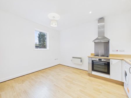 1 bedroom flat to rent - Photo 2